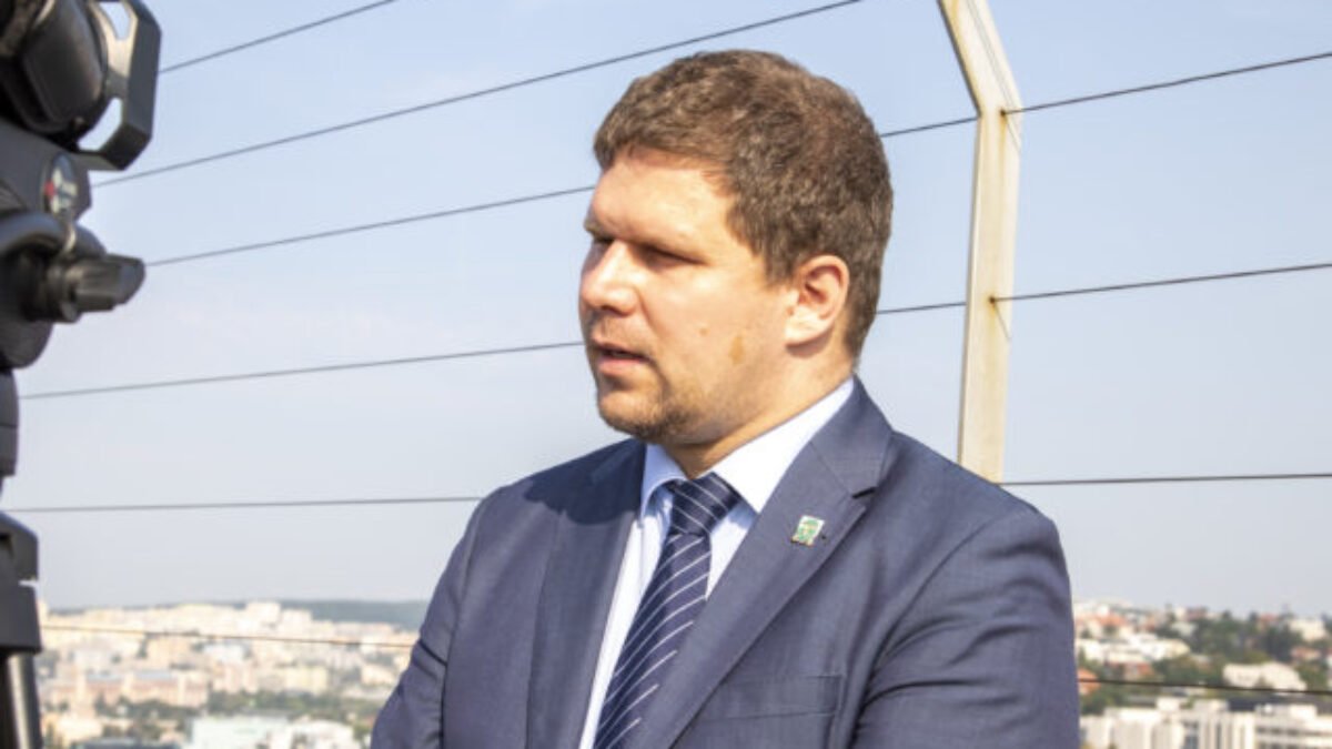 Petržalčania sú spokojní s prácou a hospodárením miestneho úradu, magistrát však zhodnotili horšie