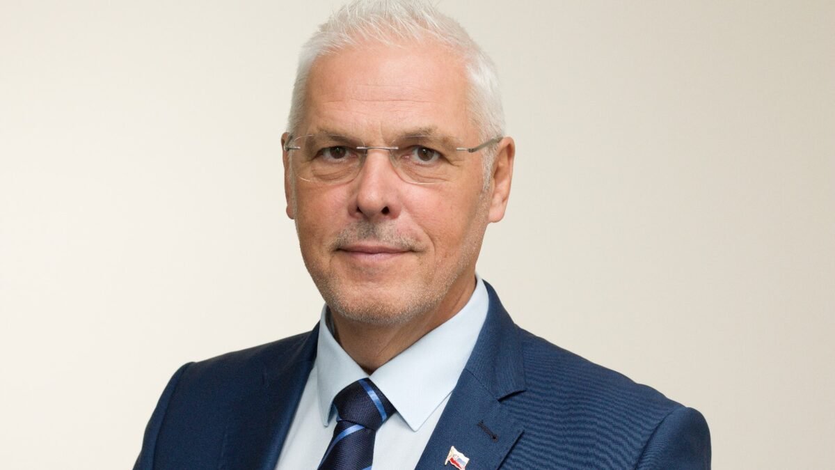 (Rozhovor) Karol Farkašovský: Najväčšou cnosťou a umením politika je schopnosť vedieť dosiahnuť konsenzus