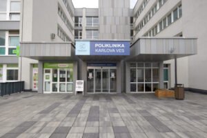 Župná Poliklinika v Karlovej Vsi prešla rozsiahlou rekonštrukciou. Nové priestor...