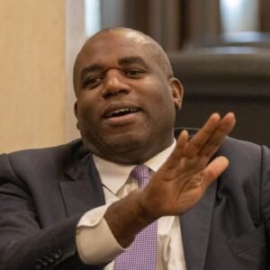 Britský minister zahraničných vecí Lammy žiada, aby Rusko prijalo návrh prímeria...