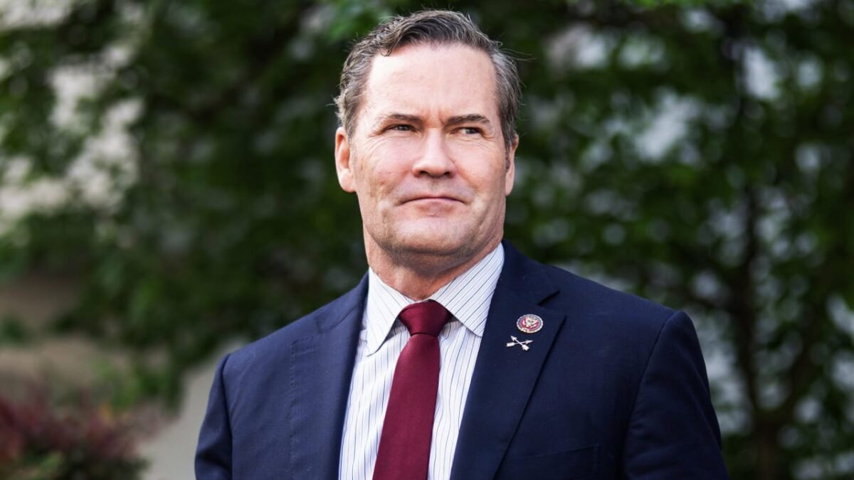 Mike Waltz: Americko-ruská spolupráca by sa mohla rozvinúť do „širokých vzťahov“