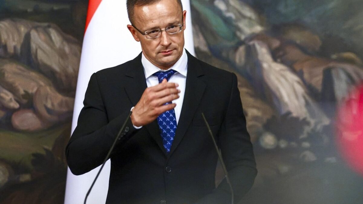 Maďarsko sa postaví proti financovaniu Ukrajiny na zasadnutí Rady EÚ pre zahraničné veci