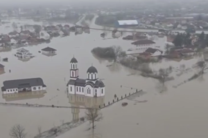 Rieka Sana zaplavila mesto Prijedor v Republike srbskej, zaplavila 800 budov a v...