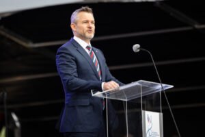Pellegrini kritizuje vznik strán ako húb po daždi: Ak sa má zmeniť volebný systé...