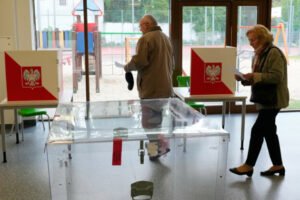 Poľsko si volí prezidenta, výsledky rozhodnú o budúcnosti vlády aj vzťahu s USA ...