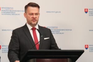 Migaľovo ministerstvo podporilo 11 projektov po celom Slovensku. Financie pôjdu ...