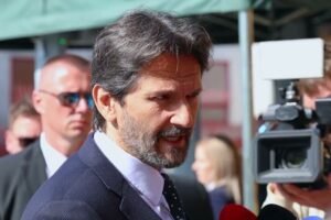 R. KALIŇÁK: OPOZÍCII SA ASI LEN O BRATISLAVSKEJ „KUKURICI“ SNÍVA