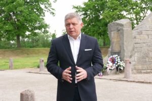 R. FICO: ŠTEFÁNIK JE NÁŠ PEVNÝ BOD, O KTORÝ SA MÔŽEME VŽDY OPRIEŤ