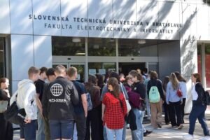 Podujatie Science enterTainment yoU! láka mladých na unikátnu vedeckú šou
