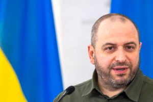 Ukrajinská delegácia na čele s ministrom Umerovom bude v pondelok v Istanbule na...