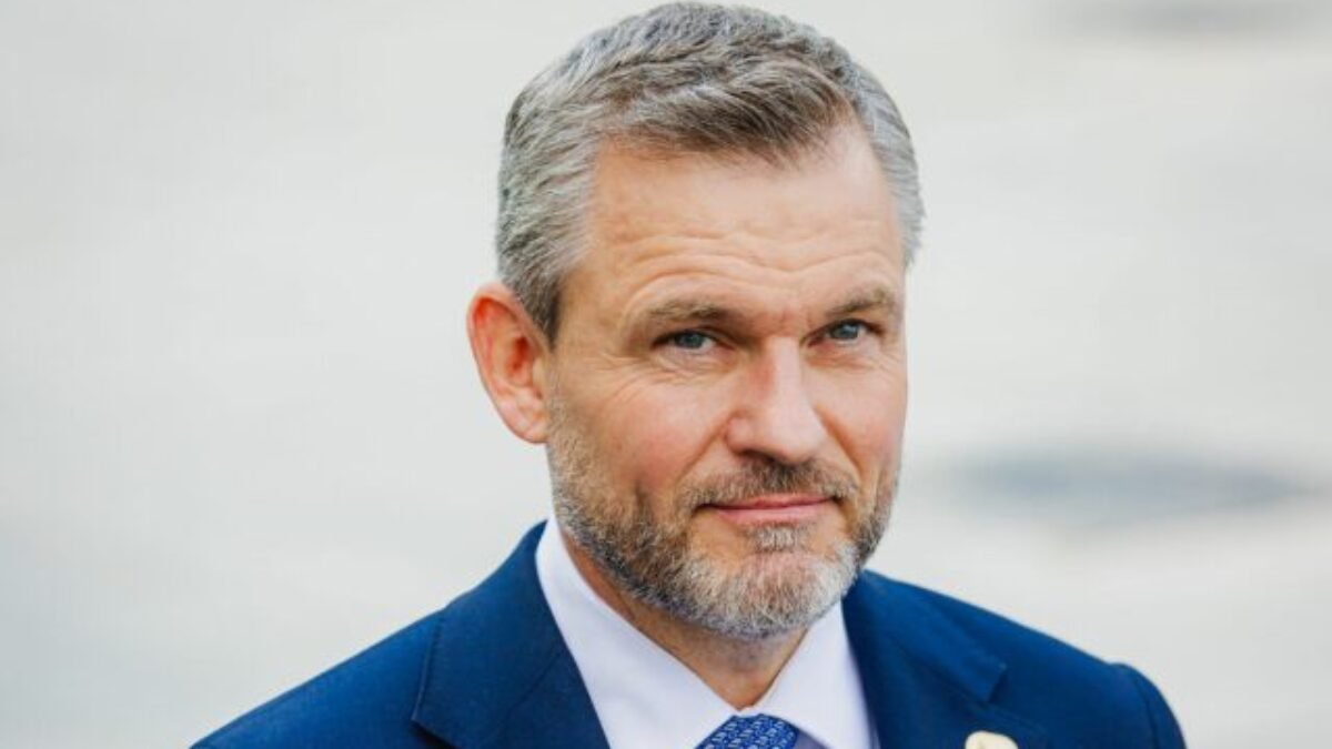 Prezident navštívil vojenskú akadémiu, zúčastnil sa na promócii nových dôstojníkov a dôstojníčok