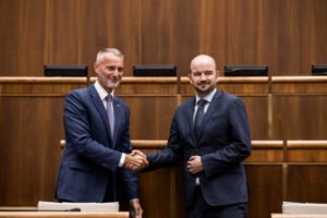 Martin Dubéci z Progresívneho Slovenska bol zvolený za nového podpredsedu parlam...