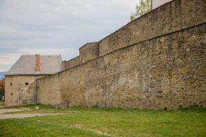 Rekonštrukciu parkánového múru v Levoči pozastavili, rozhodol o tom pamiatkový ú...