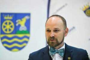 SK8 nesúhlasí s postupom Ficovej vlády, zrazenie eurofondov v hodnote 200 milión...