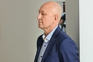 Prezident a vláda vám nehovoria pravdu, zbrojenie je nový COVID-19, hovorí Zoros...