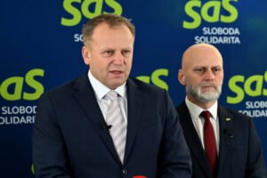Vláda zmrazila 200 miliónov eur, podľa SaS to ohrozuje desiatky pripravovaných p...