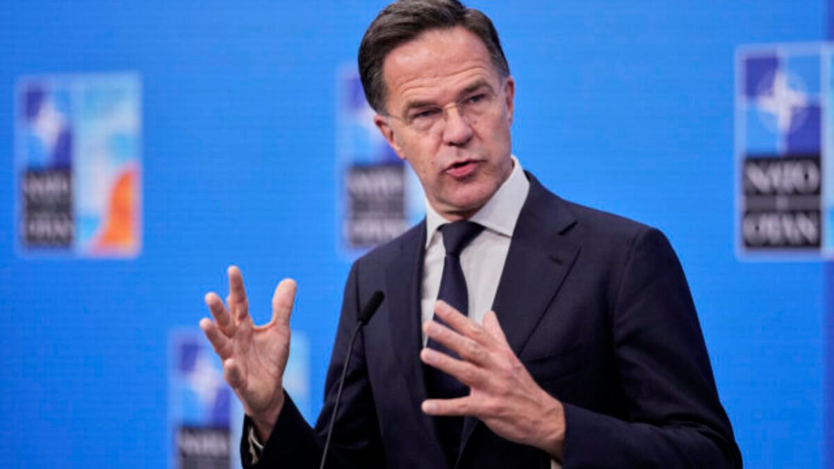 USA sú podľa Rutteho úplne zaviazané voči kolektívnej obrane v rámci NATO