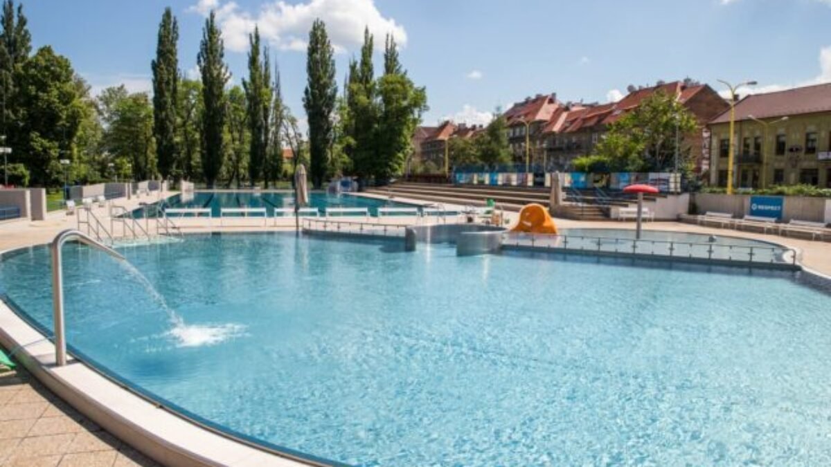 Košice ponúkajú viacero možností pre milovníkov letného kúpania, za oddych pri vode si však priplatíte