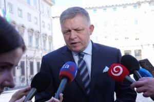 Brífing predsedu vlády SR R. Fica po oficiálnom stretnutí s predsedníčkou vlády ...