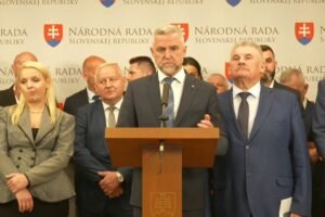 Tlačová beseda poslancov za SMER-SD na tému: K mimoriadnej schôdzi NR SR
