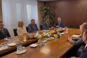 TK Robert Fico a Denisa Saková – návšteva Ministerstva hospodárstva SR