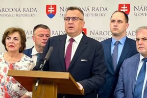 Žiadne zbrojenie, len preto, lebo si to zmyslela Ursula von der Leyen. Právo na ...