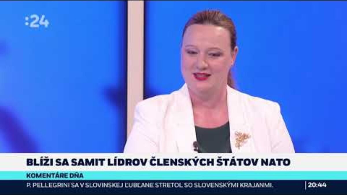 K. R. NEVEĎALOVÁ: VIAC ZBRANÍ NEZARUČÍ MIER