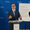 TK premiéra R. Fica a ministra E. Tomáša po rokovaní na Ministerstve práce sociá...