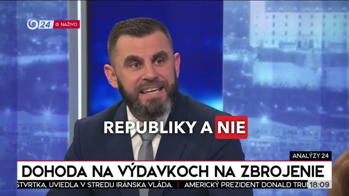 J. MAŽGÚT: KOLA, POPKORN A NOHY NA STOLE…