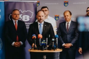 Vláda chce zobrať samosprávam 200 miliónov. Ohrozuje tak tisíce projektov a služ...
