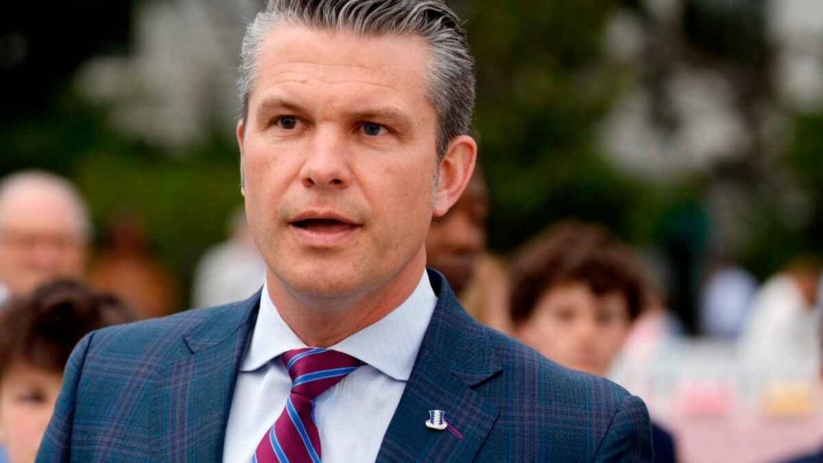 Pete Hegseth: Americkí mariňáci sú v stave vysokej pohotovosti