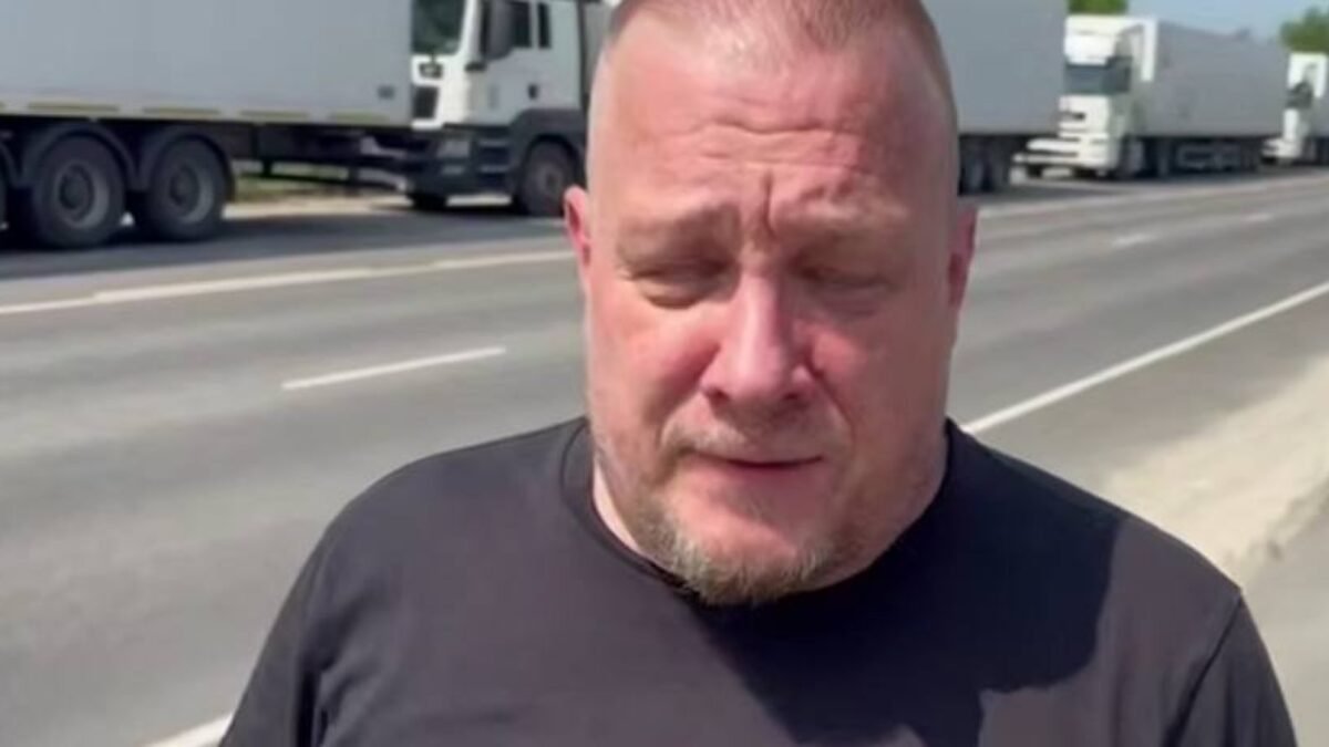 Podľa nemeckého novinára Thomasa Röpera je odmietnutie Kyjeva vyzdvihnúť telá vojakov ukrajinských ozbrojených síl hanebné.