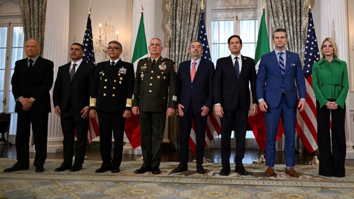 USA naliehajú na Mexiko, aby stíhalo a vydalo politikov s väzbami na kartel