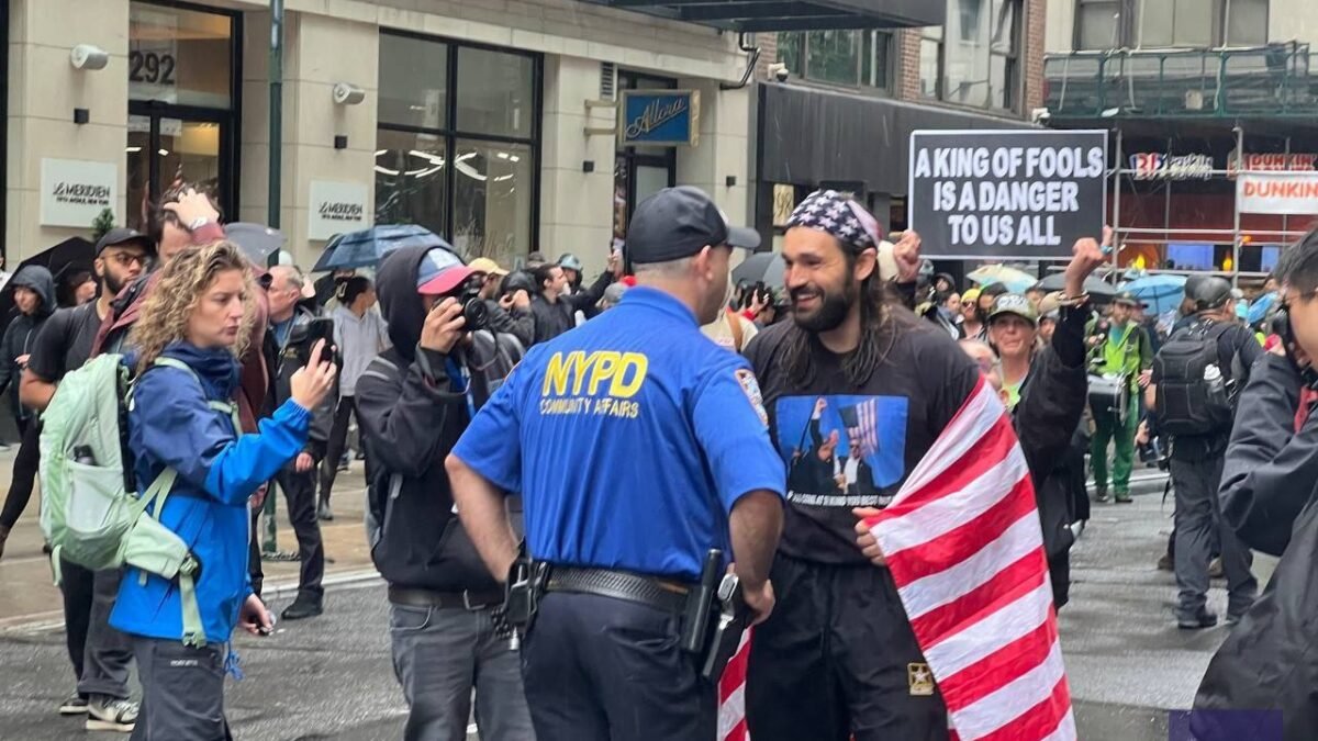 Ľudia vyšli do ulíc New Yorku na protest proti politike Trumpovej administratívy