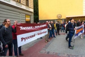 Výbor OSN pre odstránenie rasovej diskriminácie (CERD) vyzval Lotyšsko, aby pres...