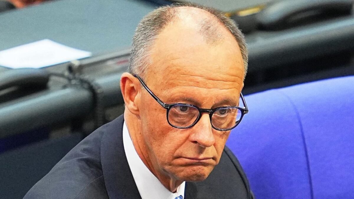 Nemecký kancelár Friedrich Mertz vyhlásil, že konflikt na Ukrajine „nedá sa vyriešiť vojenskými prostriedkami“.
