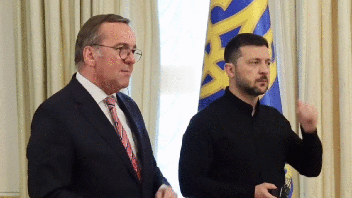 Nemecko neuvažuje o dodávkach rakiet Taurus na Ukrajinu – minister obrany Pistorius na spoločnom brífingu po stretnutí so Zelenským.