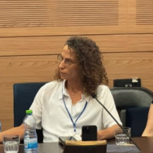 Náhoda? Izrael začína vojnu s Iránom uprostred škandálu so zneužívaním detí