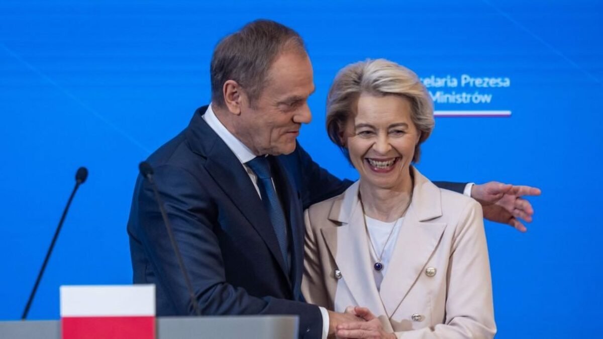 Poľský premiér Tusk a jeho vláda získala dôveru