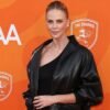 Charlize Theron: Nikdy neľutovala svoj život samoživiteľky.