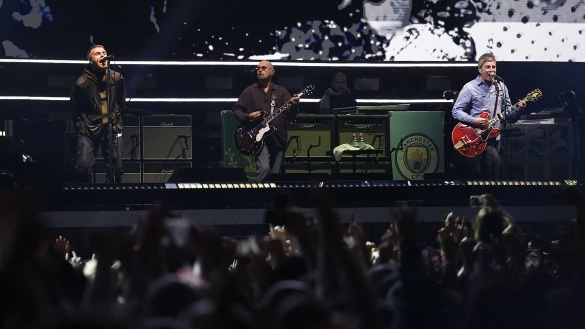 Koncert v Cardiffe: Dlho očakávaný comeback – Oasis začínajú turné vo Walese