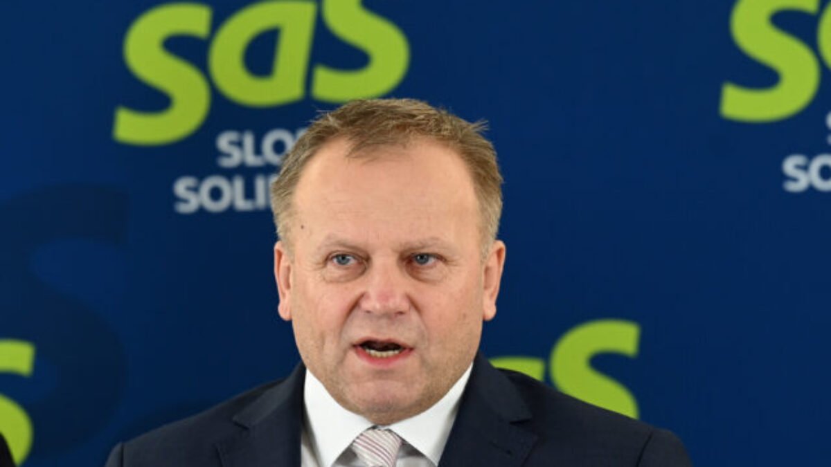 SaS kritizuje neúčasť koalície na výbore k zmrazeniu 200 miliónov eur pre samosprávy, Ledecký hovorí o facke pre celé Slovensko – VIDEO