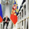 Macron telefonoval s Putinom, ruský vodca z vojny na Ukrajine obvinil Západ a ži...
