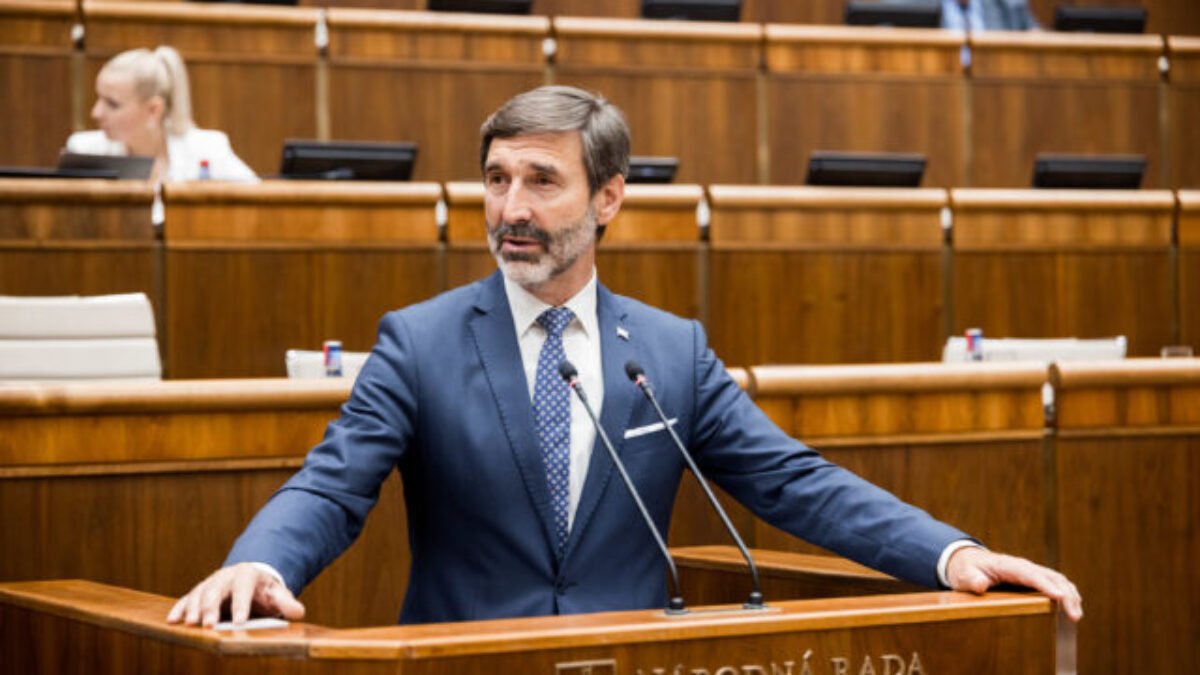 Juraj Blanár ocenil význam Slovákov v zahraničí. Tvrdí, že šíria dobré meno Slovenska po celom svete