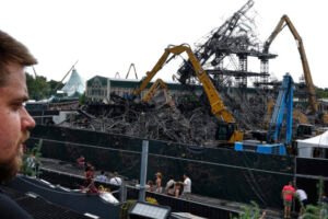 Tomorrowland otvoril brány napriek požiaru. Nové pódium postavili za 48 hodín, f...
