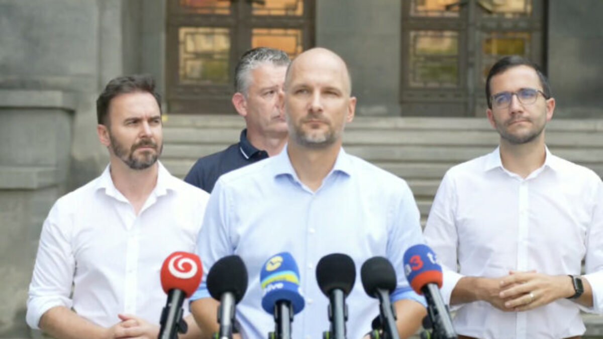 Deň ministerstva vnútra má stáť viac než 600-tisíc eur, Mikulec upozorňuje na zbytočné výdavky – VIDEO