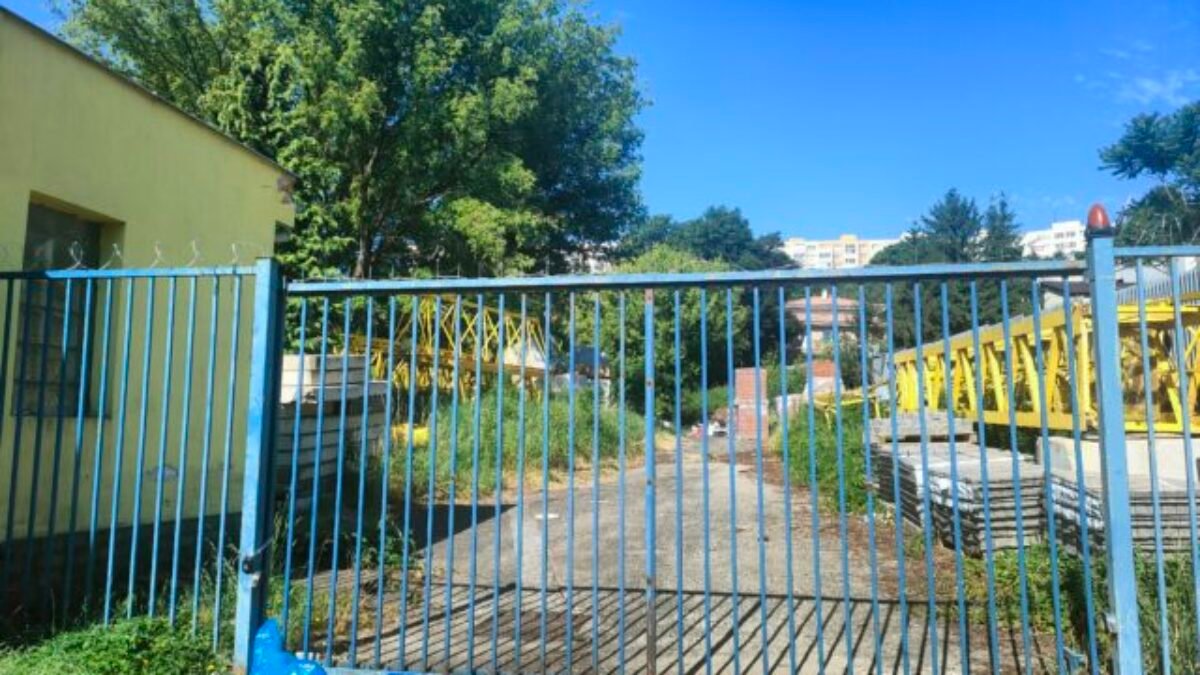Košické kúpalisko Triton chátra už dlhé roky, mesto aktuálne zisťuje záujem časti Juh o danú lokalitu – FOTO