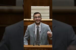 FICO NIČÍ SLOVENSKO A NAŠU REPUTÁCIU 👇Buď ho porazíme, alebo prídeme o Slovensko...