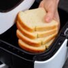 Zober 8 plátkov toastového chleba a fritézu – Moja rodina z toho ZBLÁZNILA!