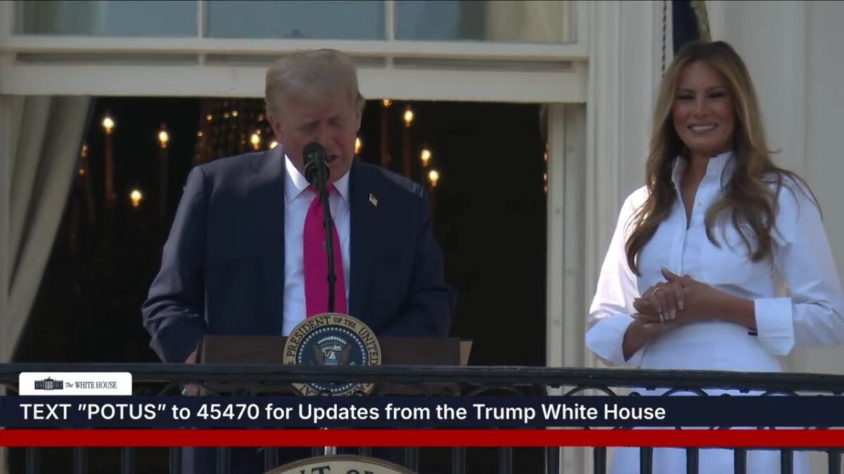 Prezident Trump a prvá dáma sa zúčastňujú pikniku pre vojakov a ich rodiny, 4. júla 2025
